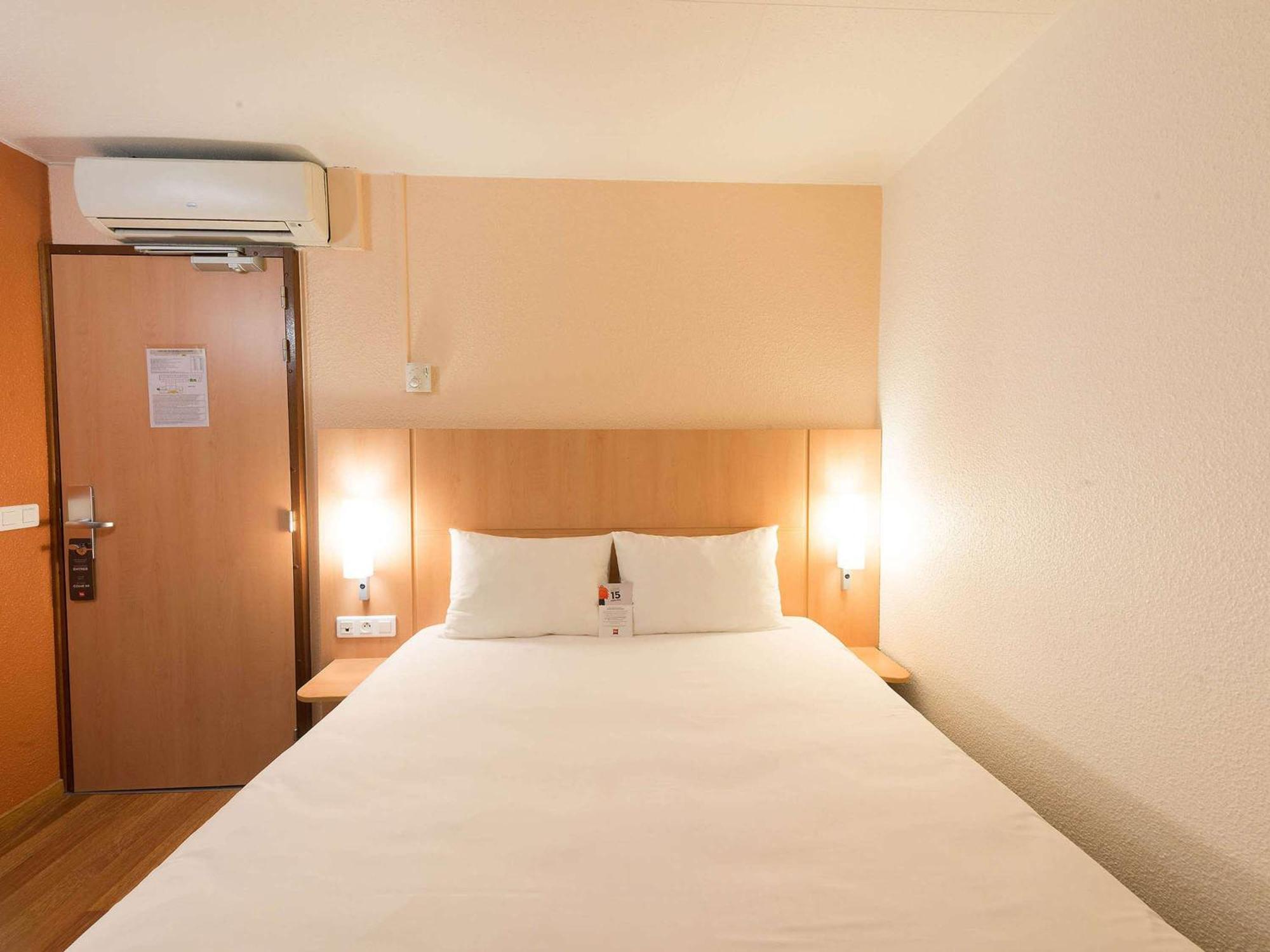Hotel Ibis Limoges Centre Esterno foto